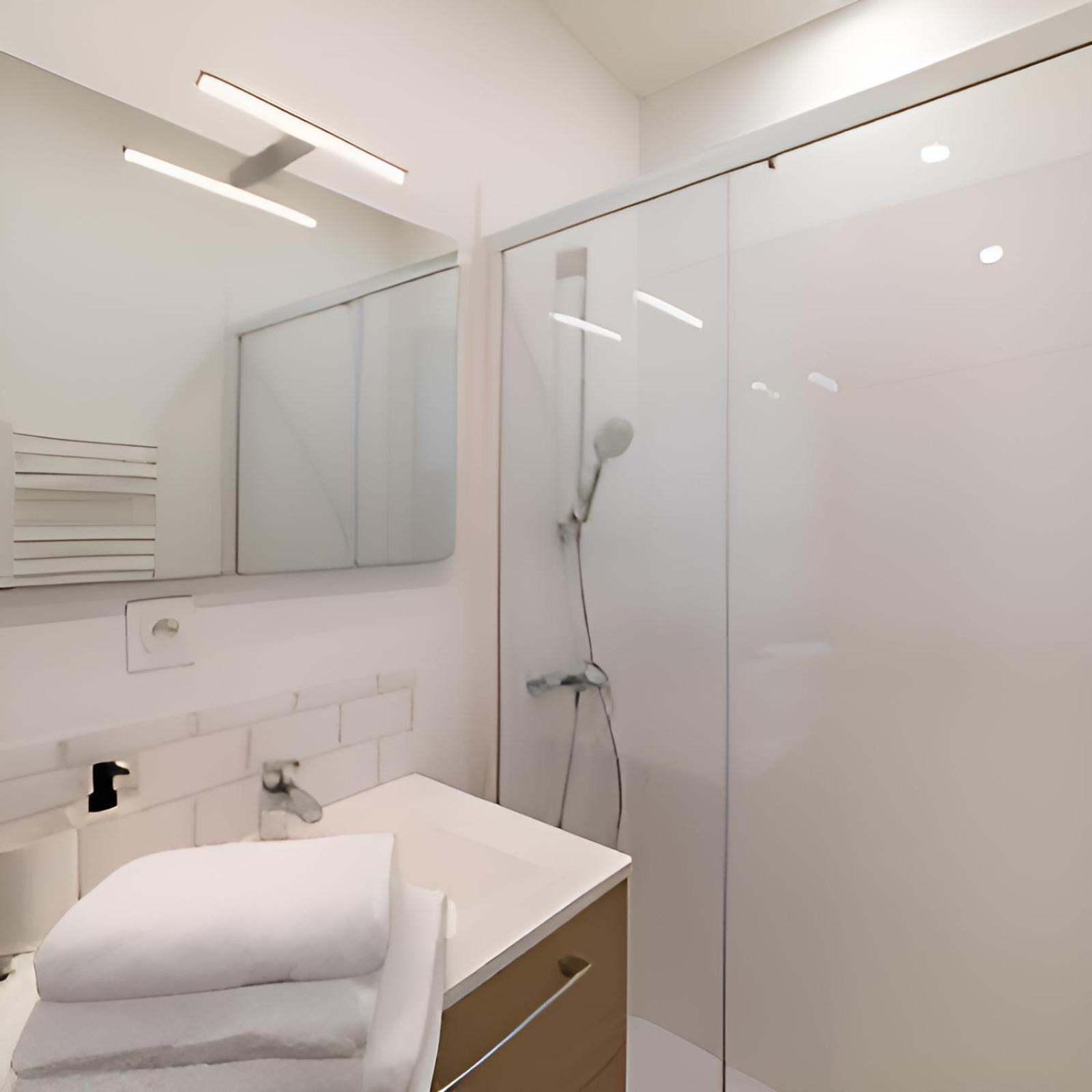 אז'ן L'Elegant, Charmant Studio Hyper Centre Gare 800M מראה חיצוני תמונה